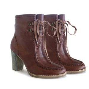 NEW VON DUTCH FORMATION LACE UP BROWN ANKLE BOOTS SIZE 10